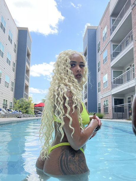 Tiera baybeee perfekte sexy archiv