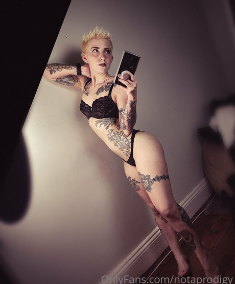 Notaprodigy pornostar sexy bild