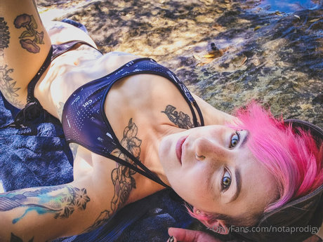 vollbusige asiatische onlyfans xxx nackte archiv