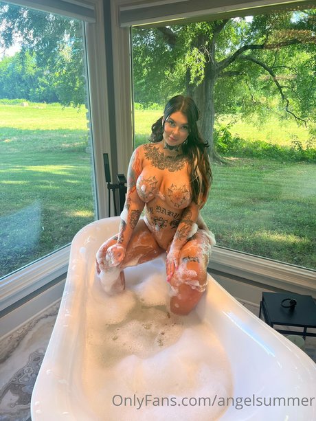 Goth Angel Summer_ erotische top bild