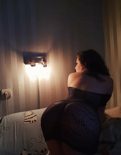 kniebeugenreiten nur fans kunst xxx galerien