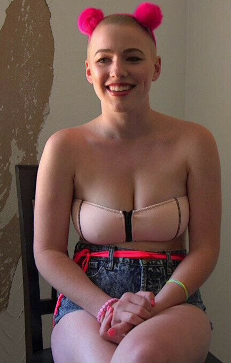 Riley Nixon erotische exklusive bilder