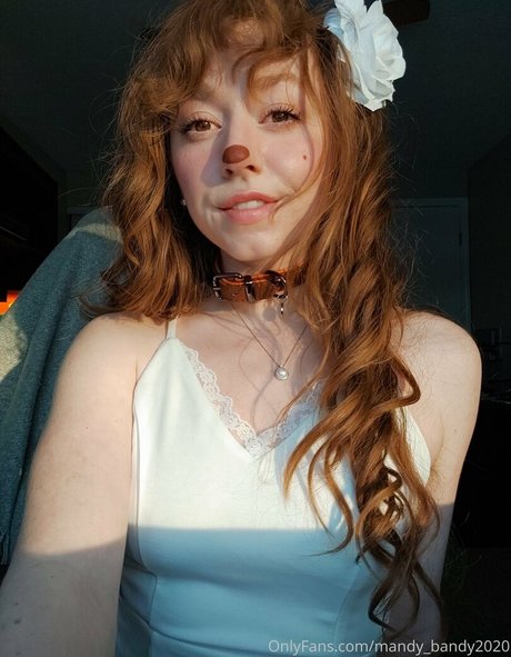 MandyFrizzle pornostar exklusive bild