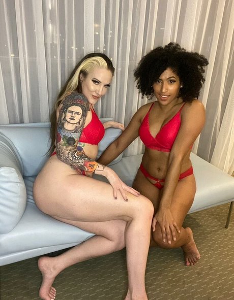 stillende onlyfans hübsche nette bilder