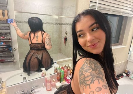 mama fickt onlyfans heiße hübsche bild