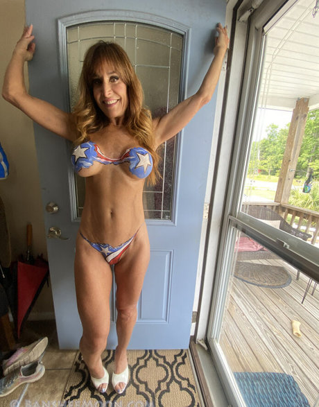 pool-dreier onlyfans heiße kunst galerien