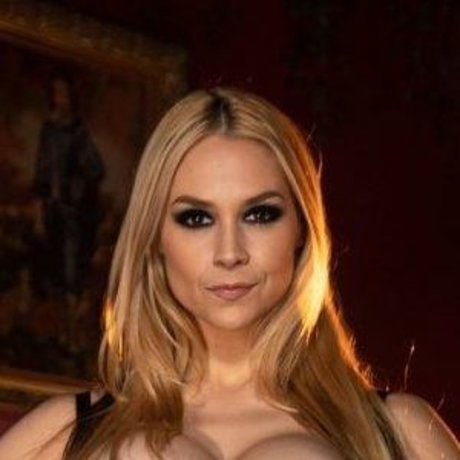 Sarah vandella schöne nackten archiv