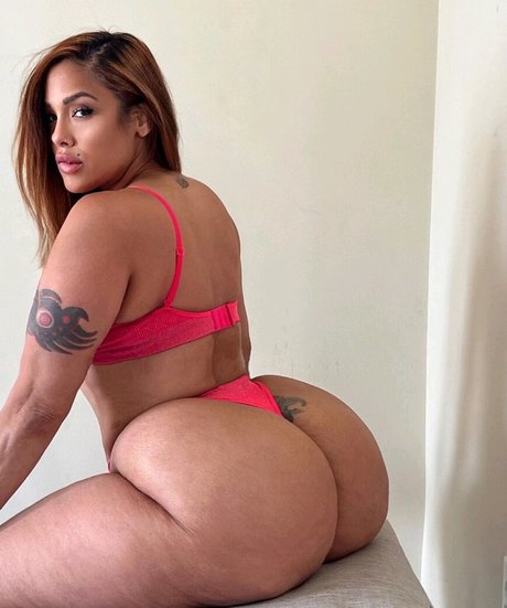 Scarlett Cakez freie nackt foto