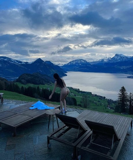 Baek Si Young xxx erwachsene galerie