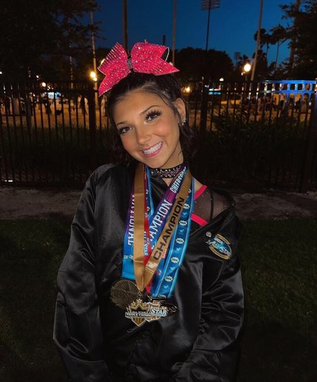 pinay onlyfans kunst nette archiv