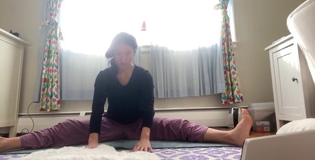 asiatische männliche onlyfans porno akt bilder