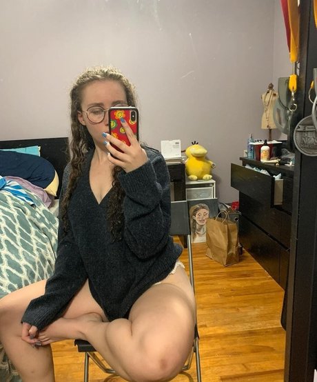 Alyssa Cleversey nackt pornographische galerie