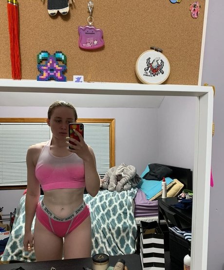 Alyssa Cleversey sexy nette fotos