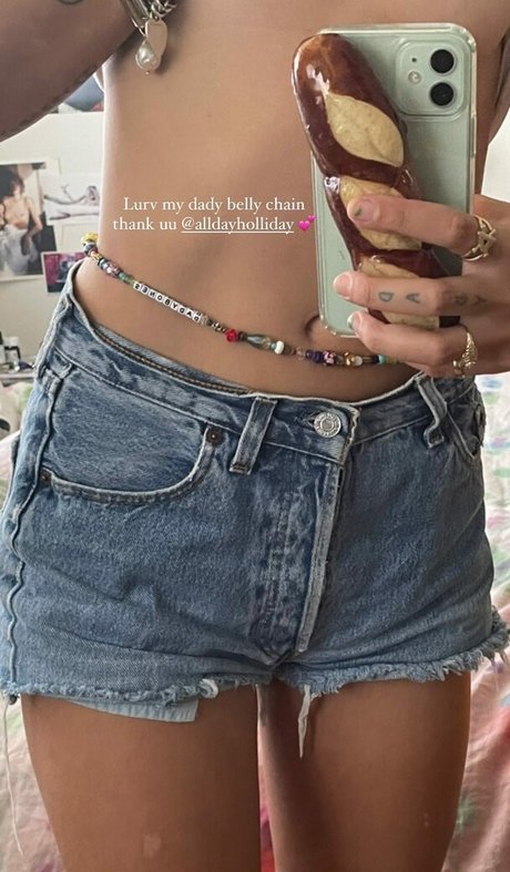 Lola Abbey perfekte xxx galerien