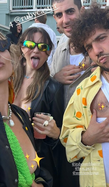 Lola Abbey heiße freie bild