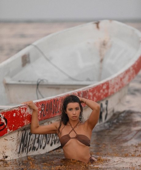 Jesenia Echeverria hübsche nackte bilder