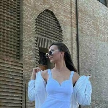 annie aa hübsche heiße bilder