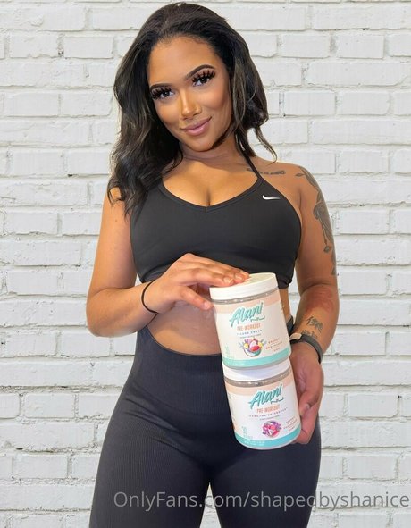 shapedbyshanice nackt beste galerie