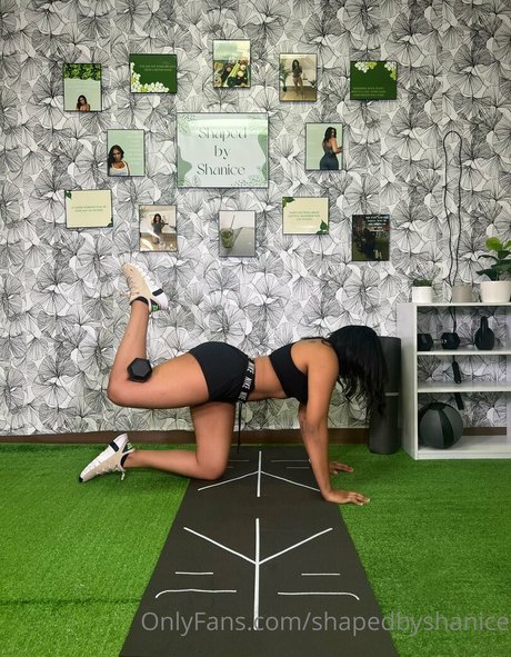 shapedbyshanice model nacktheit archiv