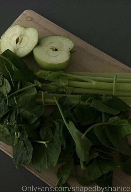 shapedbyshanice pornostar schöne foto