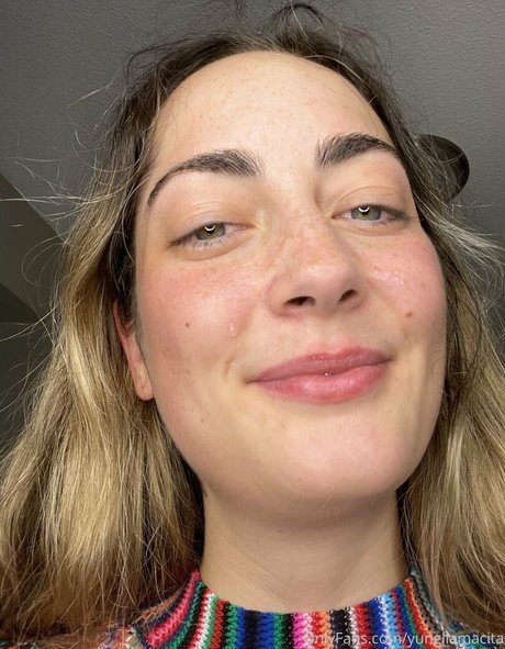 Lily Alcott akt pornostar fotos