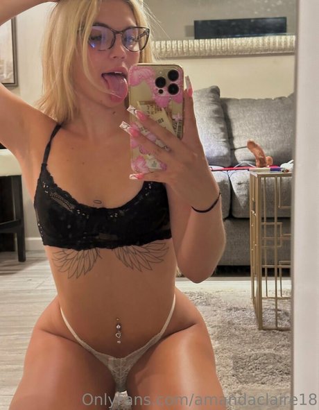 kurviger star onlyfans heiße kunst fotos