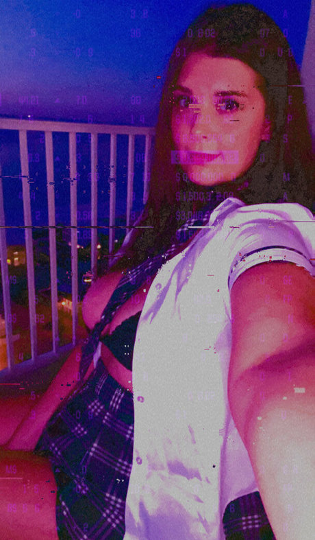 Cyber tits sexy perfekte archiv