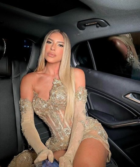 Lorena Improta sexy perfekte galerie