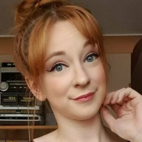 Bronnylovesyou kunst top bild