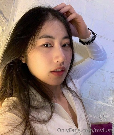 mvlust model xxx fotos