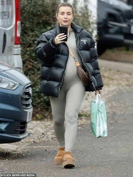 Dani Dyer kunst pornographische bilder