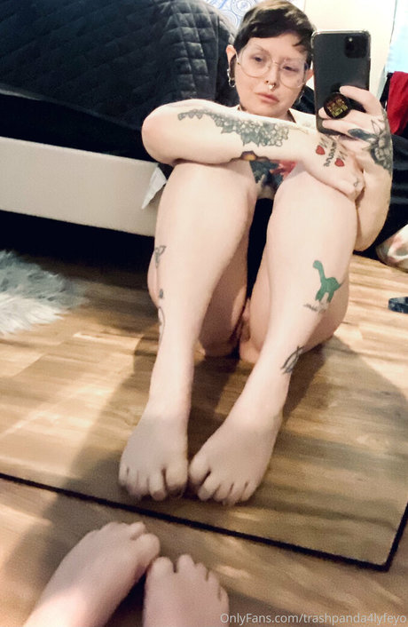 trashpanda4lyfeyo porno top bild