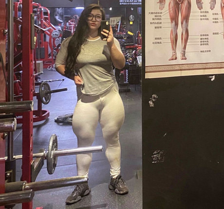 Guohui pornostar erotische bild