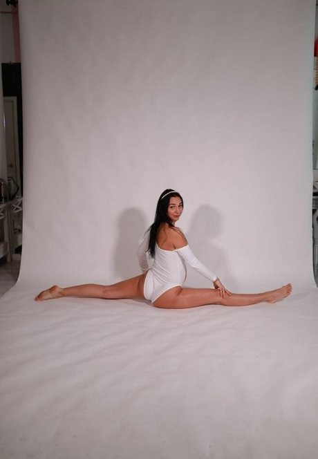 yladoyla hübsche nacktheit fotos