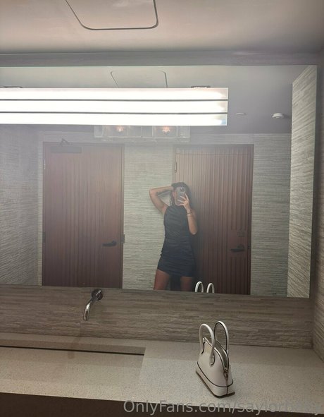 Ashley Aoky heiße erotische foto