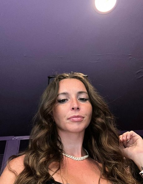 Ashley Aoky erotische kunst bild