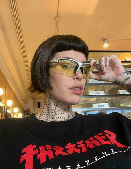 anadevinvip kunst akt galerien