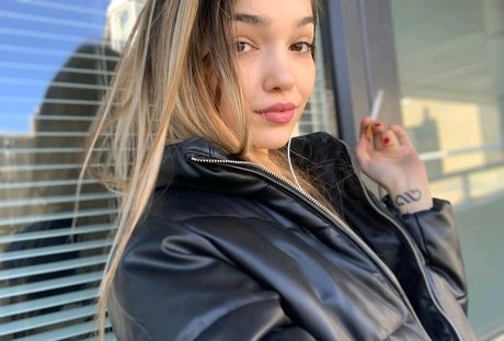 Sassyt33n kunst nackte bilder