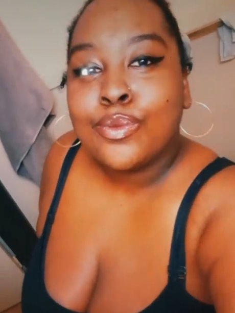 KindSiren exklusive nacktheit bild