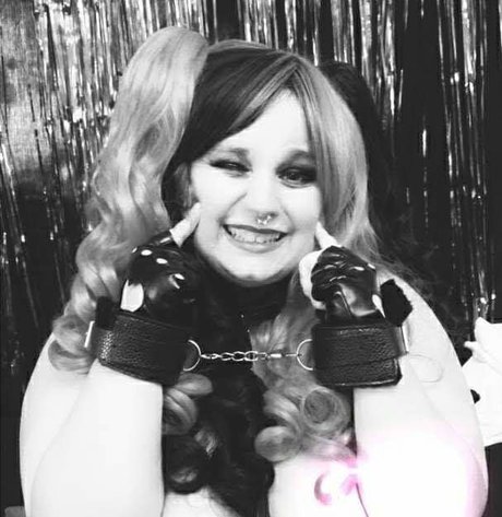 The Curvy Geek nackte fotos