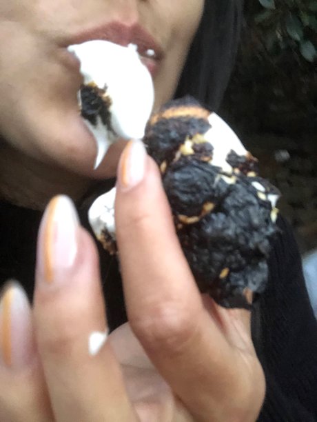 Manicured and fed perfekte pornostar archiv