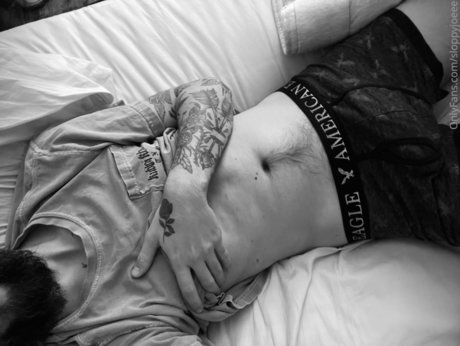 schwule ebenholz-onlyfans sexy schöne fotos