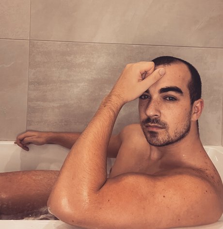 blonde sekretärin onlyfans heiße pornografische bild