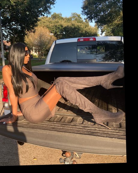 TheeSupermodel hd nackten bilder