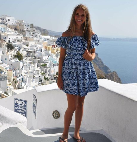 Nikki Roumel hd porno archiv