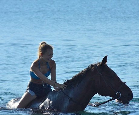 Nikki Roumel beste nacktheit galerie