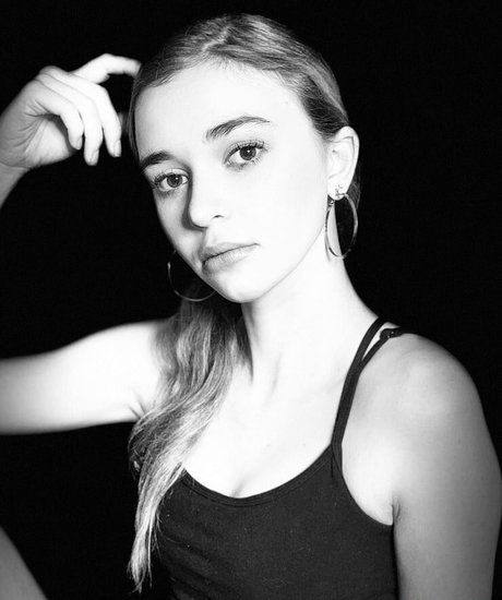 Nikki Roumel nacktheit hd foto