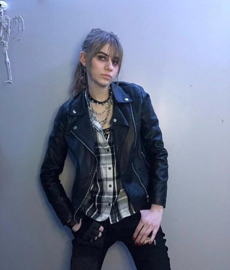 Psychotic Circus xxx kostenlose bilder