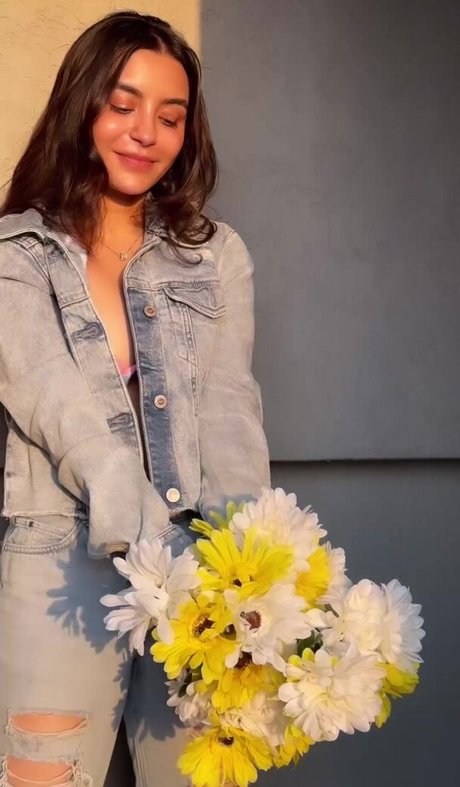 Nikkesha Rangwala xxx pornographische fotos