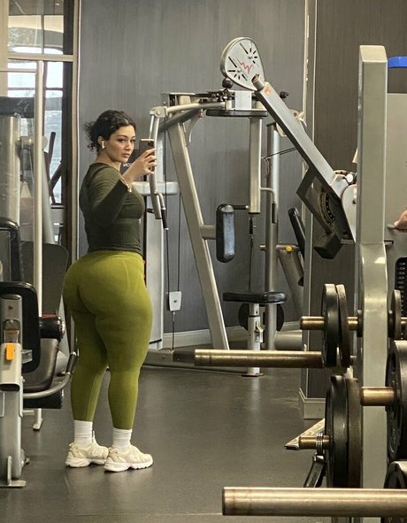 teen brille onlyfans erwachsene hübsche bilder